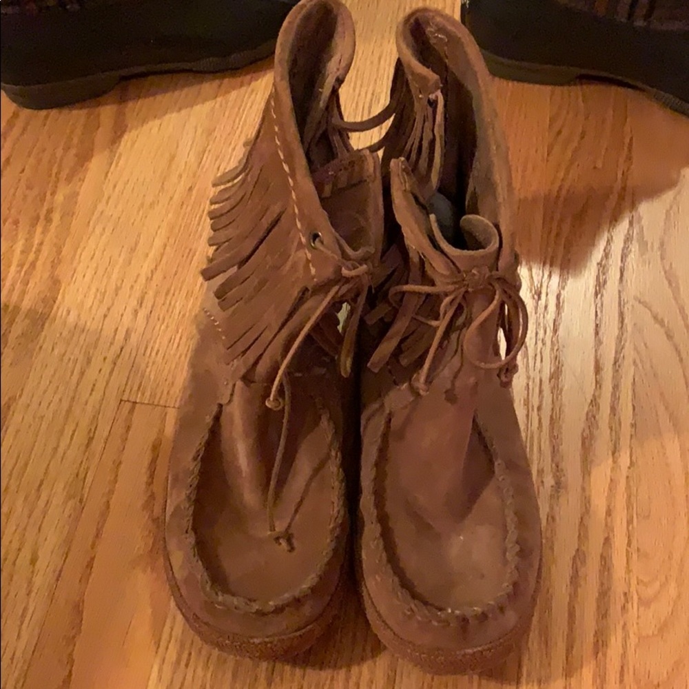 Ugg Pocahontas shoes